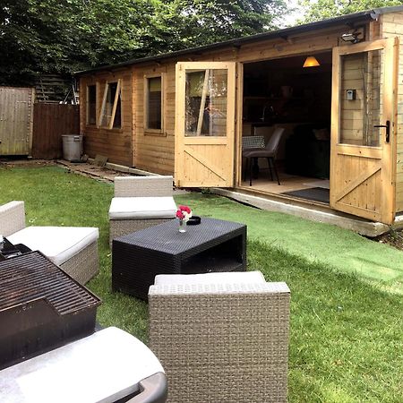 Cosy Garden Log Cabin Salisbury Eksteriør billede