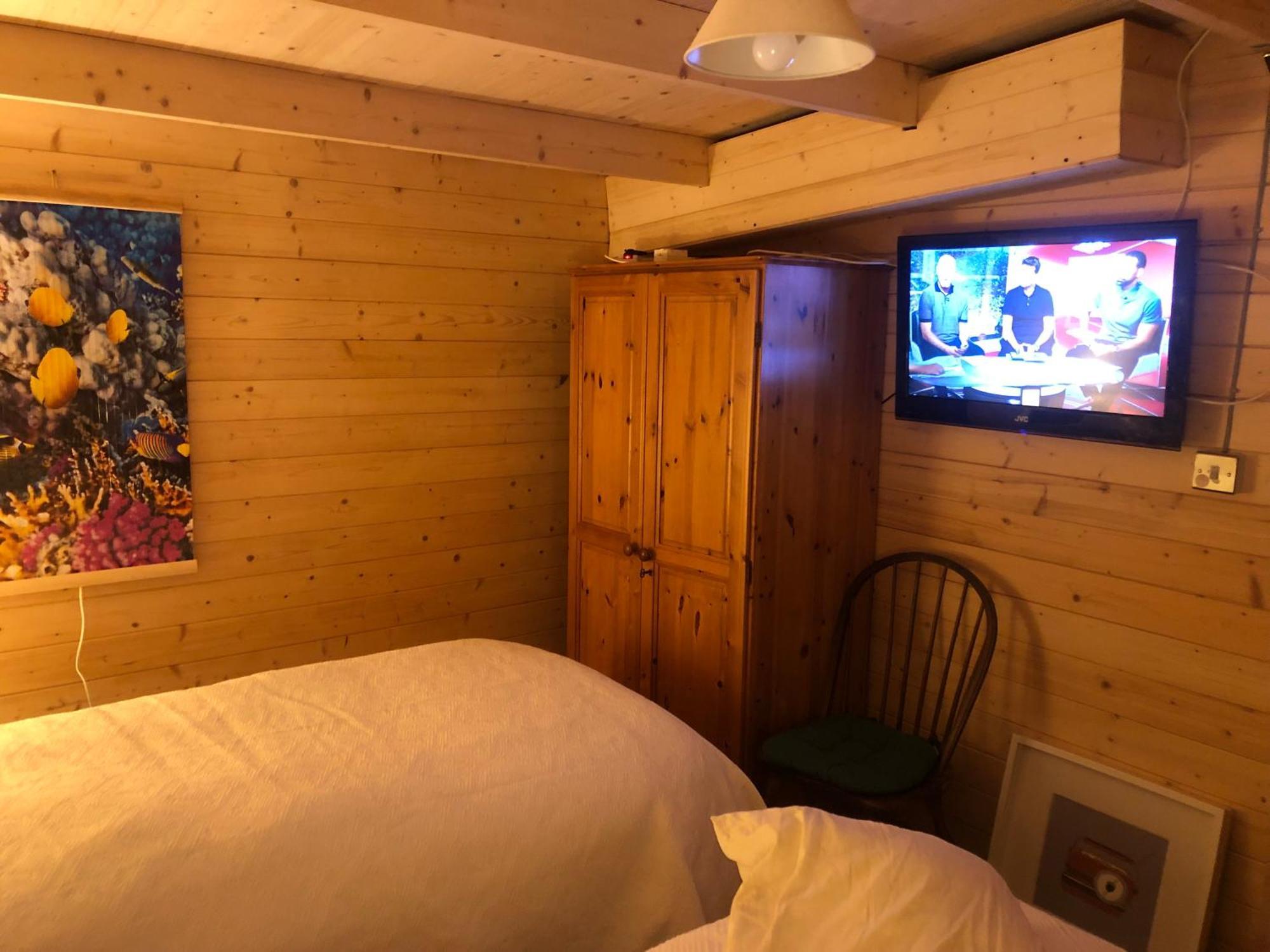 Cosy Garden Log Cabin Salisbury Eksteriør billede